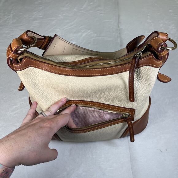 Dooney Bourke Tan Pebbled Leather Drawstring Pocket Lock Bucket Shoulder Bag FS - Picture 12 of 16